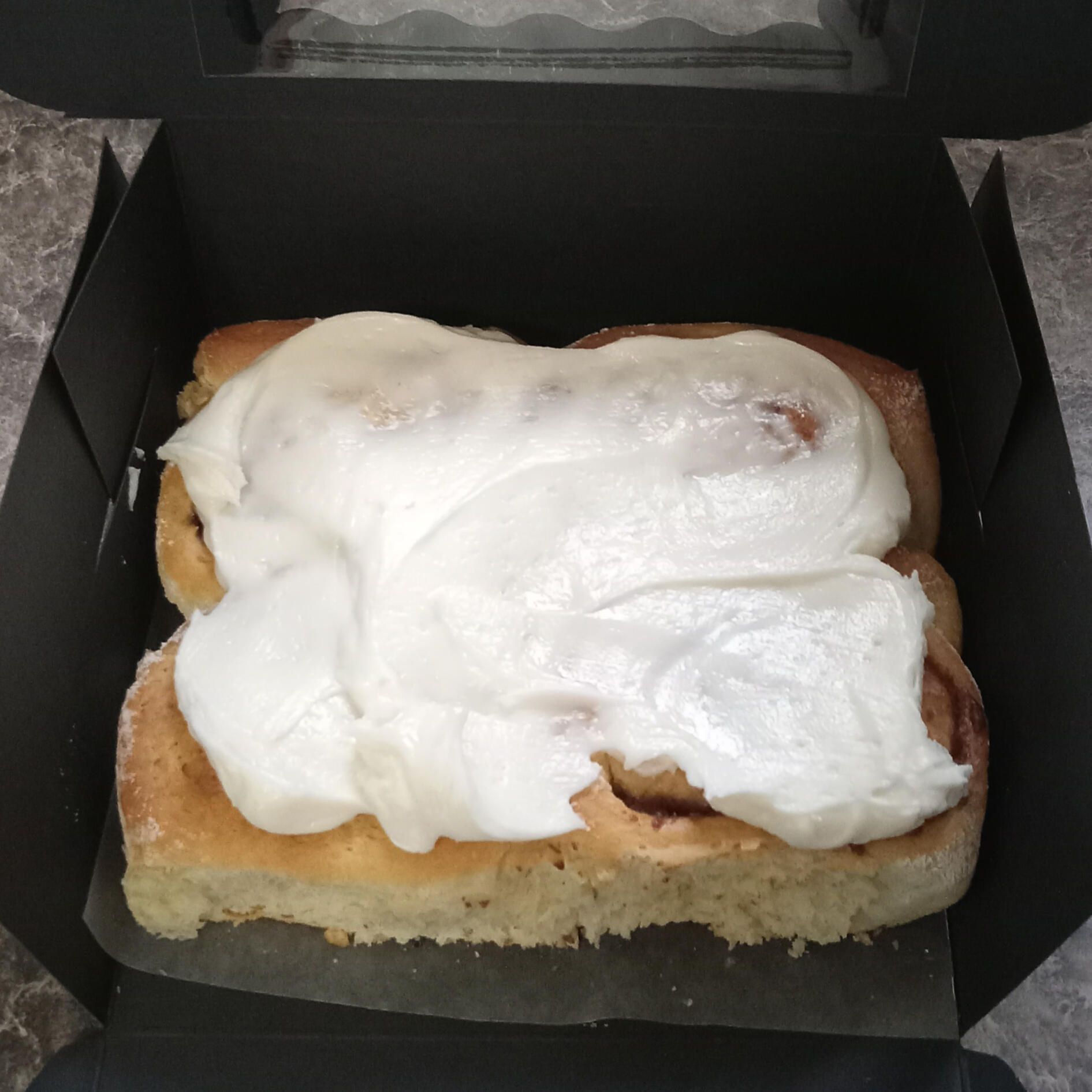 4 cinnamon rolls $8.00